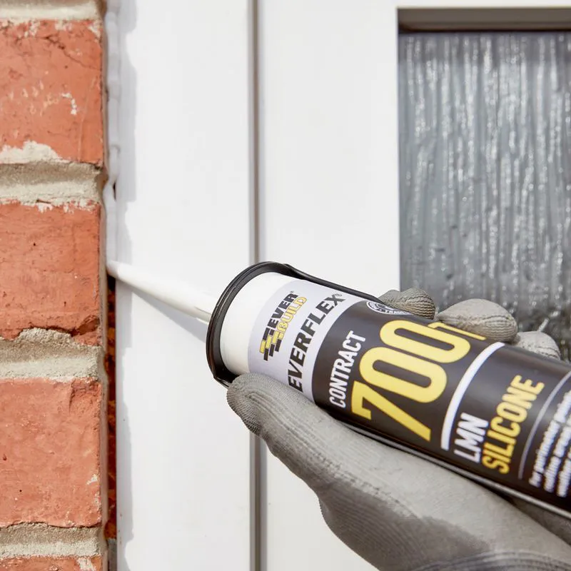 Carbon Neutral Silicone Sealant Building Façade Everbuild Silicon Sealant 700T - Black (C3) | Insulation Superstore®