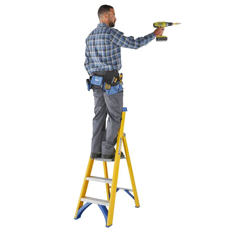Werner 3 Tread Trade Fibreglass Platform Step Ladder - BS 2037 EN131 ...