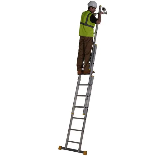 Box Section Extendable Werner 1.85m Triple Box Section Extension Ladder - BS EN131 | Door ...