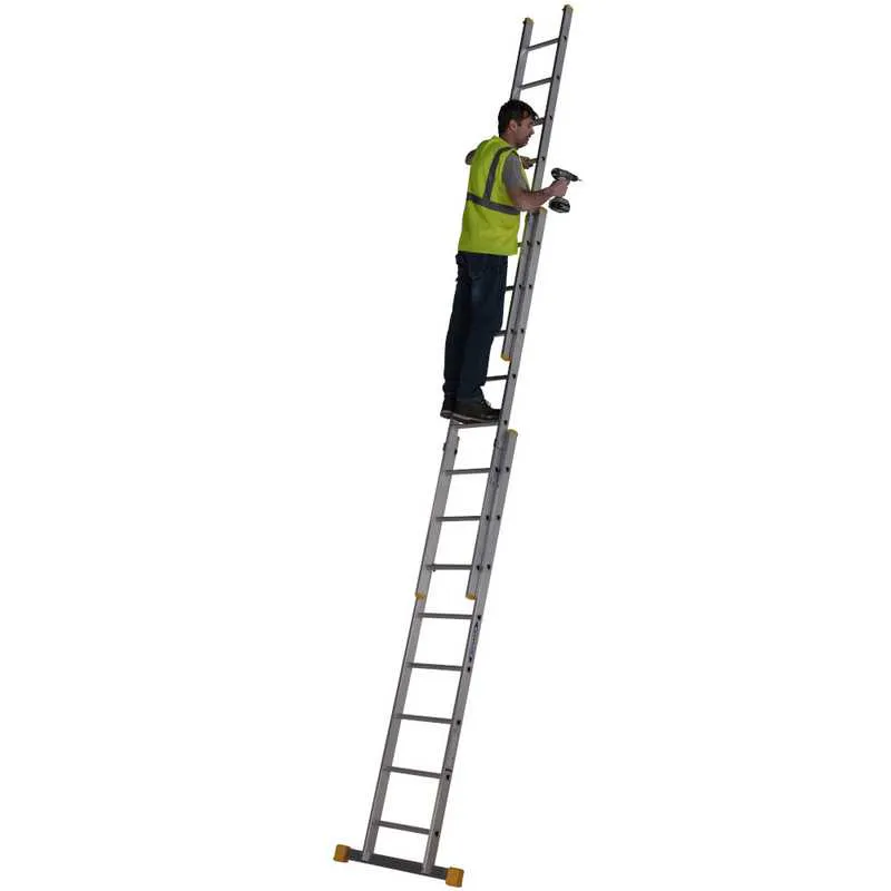 Box Section Extendable Werner 2.41m Triple Box Section Extension Ladder - BS EN131 | Door ...