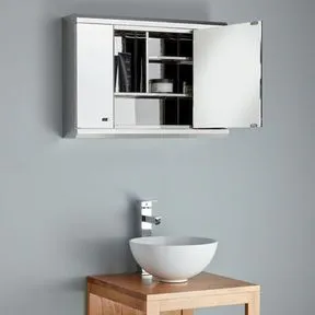 Biscay 650mm x 450mm Medium Sized Triple Door Bathroom Mirror Cabinet
