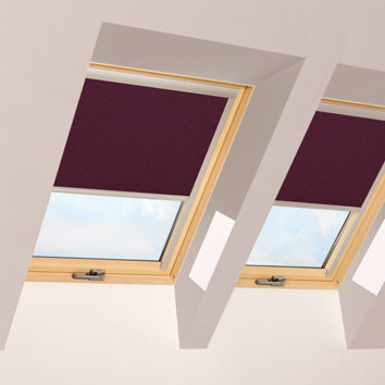 ARF II/05 FAKRO Blackout Blind in Black Red - 78cm x 98cm