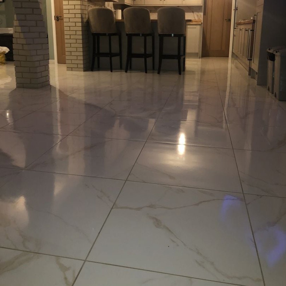 calacatta_gold_gloss_marble_effect_rectified_porcelain_floor_tile_600mm_x_600mm_lifestyle_2