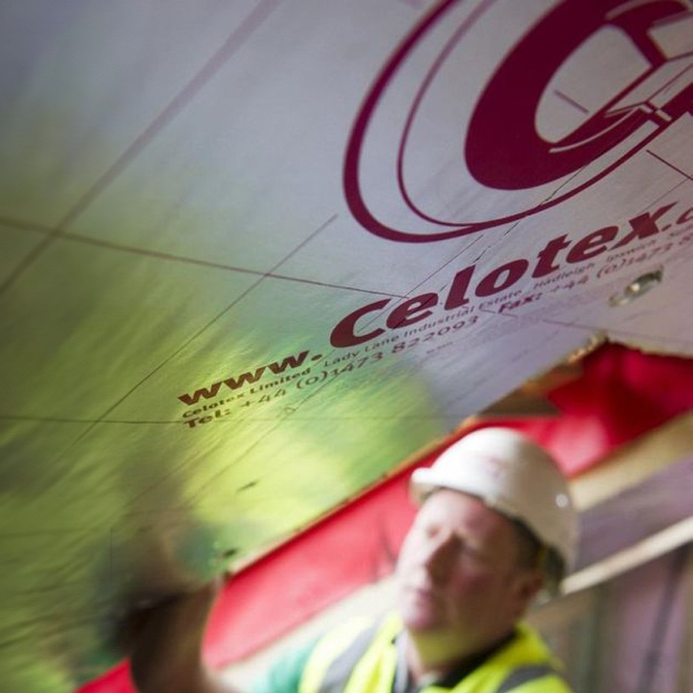 celotex_xr4165_g_p_pir_insulation_board_2400_x_1200_x_165_lifestyle_4