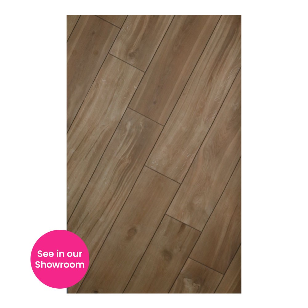 classic_oak_plank_wood_effect_porcelain_floor_tile_1200x233mm_showroom