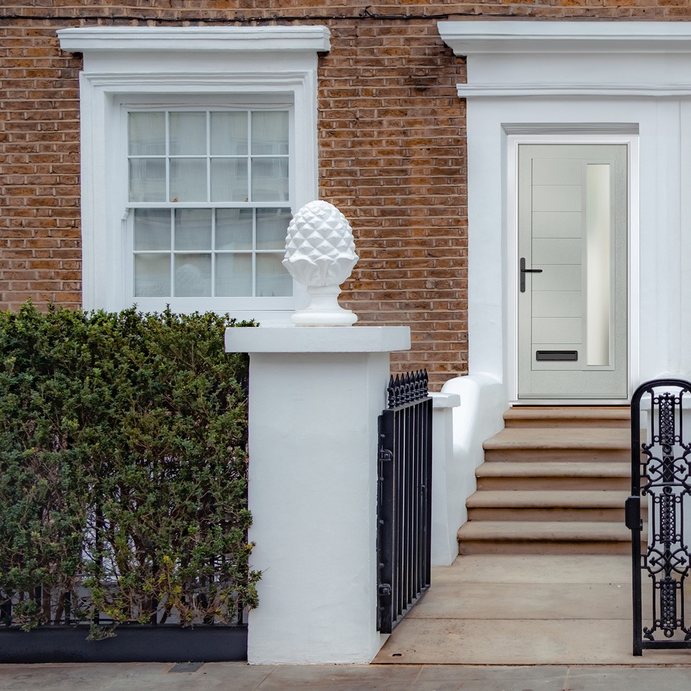 crystal_monza_agate_grey_fully_finished_stippolyte_glass_1_light_right_hand_external_lifestyle