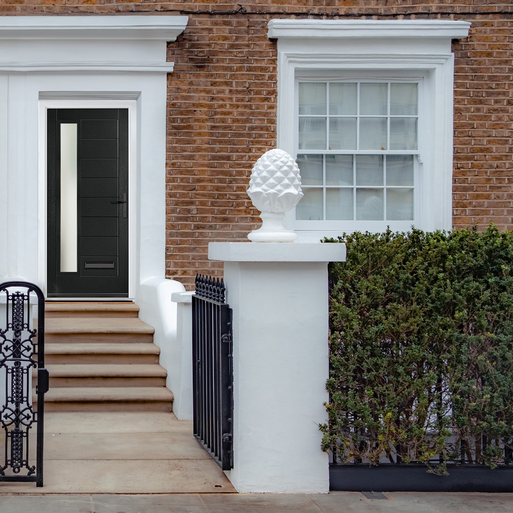 crystal_monza_black_fully_finished_stippolyte_glass_1_light_left_hand_external_lifestyle