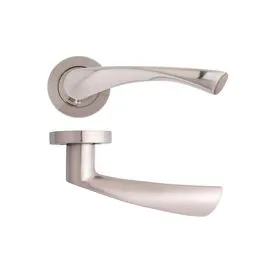 Deanta Fortuna Satin Lever On Rose Door Handle