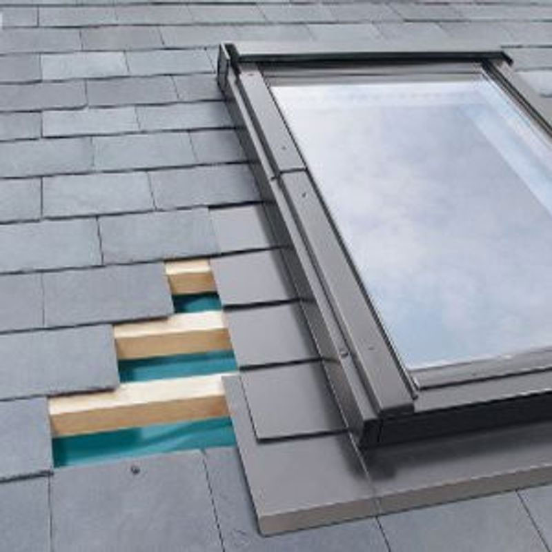 FAKRO L-Shaped Combination Flashing for Slate Roofs