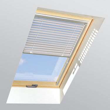 AJP II/06 FAKRO Venetian Blind in Cream - 78cm x 118cm