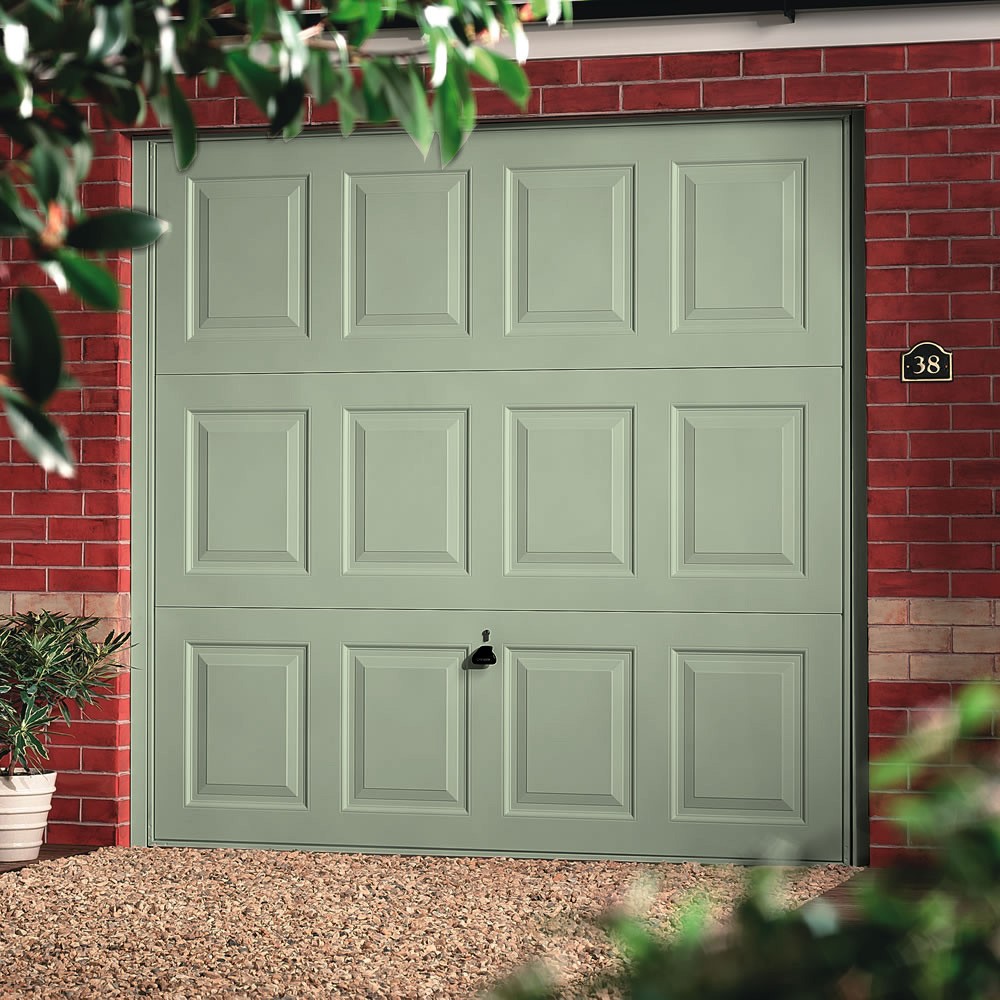 Garador Georgian Framed Chartwell Green Retractable Garage Door