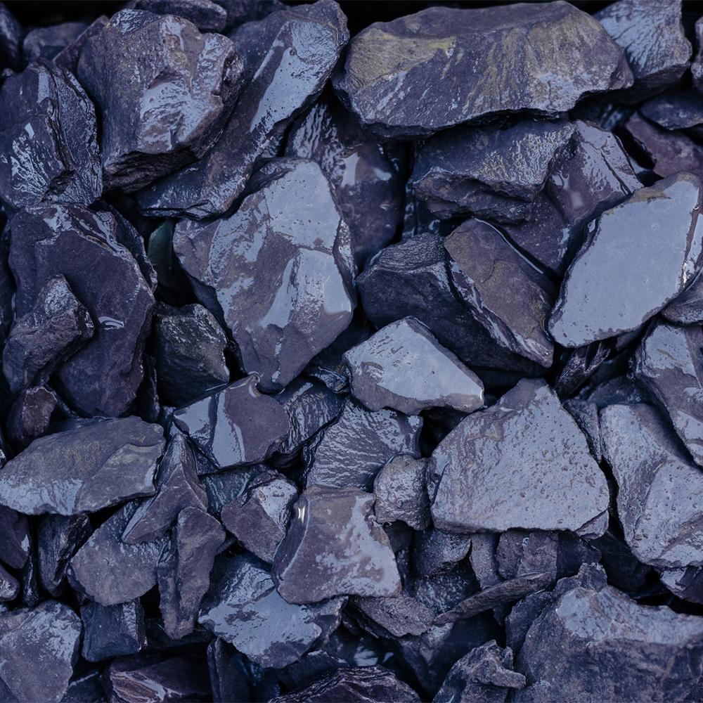 Hallstone 40mm Plum Slate Chippings - 800kg Bulk Bag