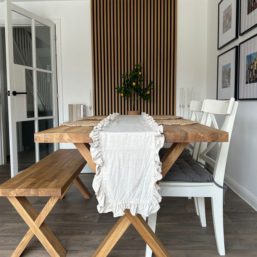 jb_kind_oak_laminate_acoustic_wall_panel_lifestyle_2