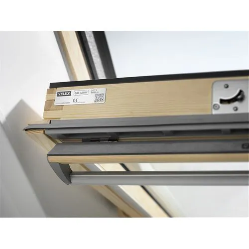 VELUX GGL MK08 Centre Pivot Roof Window - 78cm x 140cm | Roofing ...