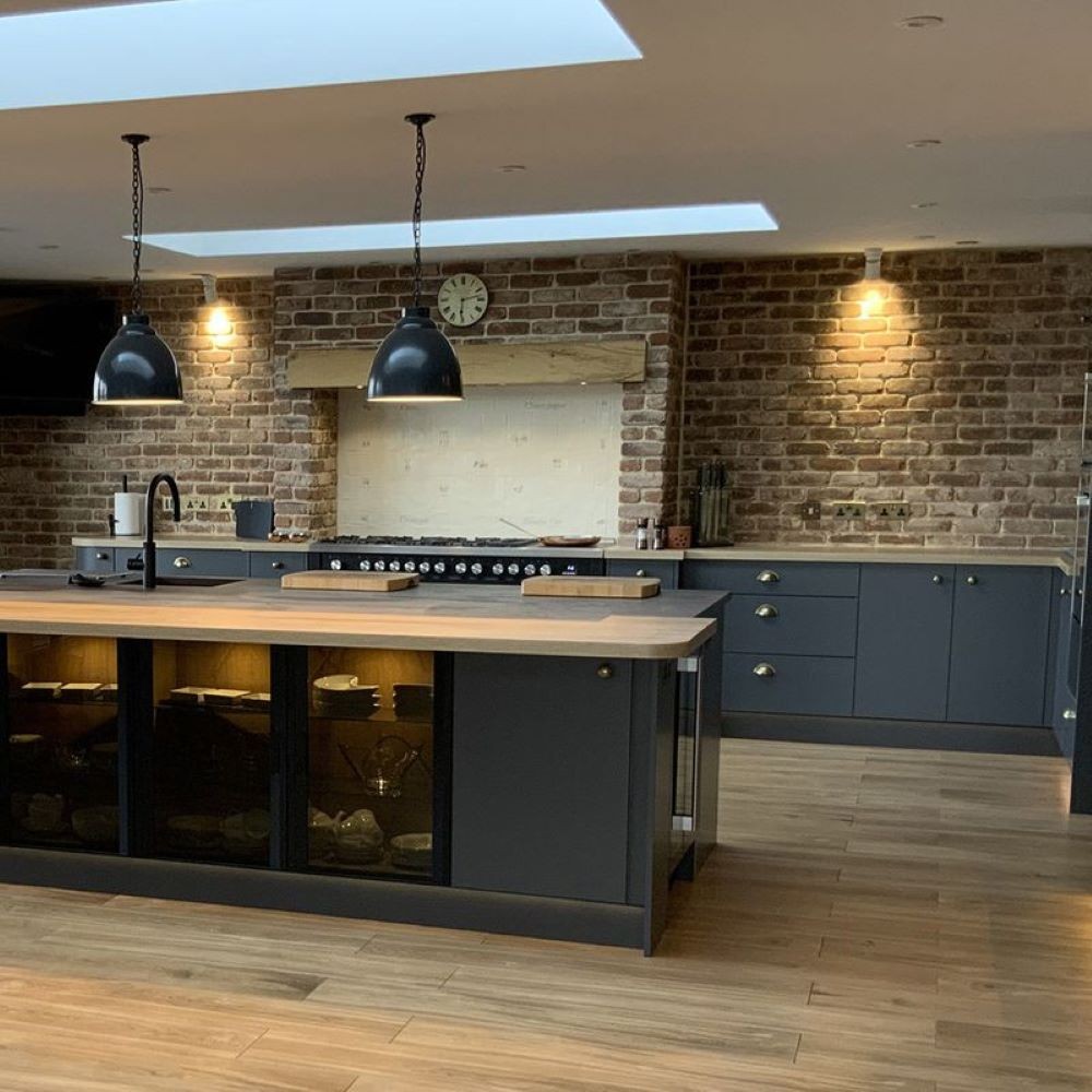 rustic_brown_blend_1_textured_brick_slip_wall_floor_tiles_lifestyle