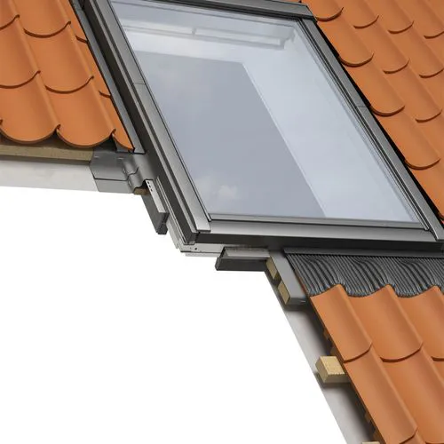 VELUX Pro+ EDW 2000 Standard up to 120mm Tile Flashing | Roofing ...