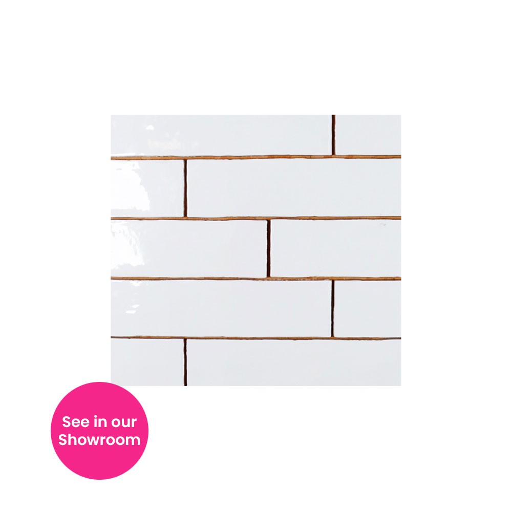 villetta_white_gloss_ceramic_wall_tile_300x75mm_showroom