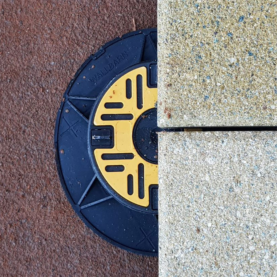 Wallbarn Universal Adjustable Pedestal For Decking and Paving Height