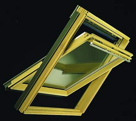 VELUX GGL P08 3065 Window 94x140cm Centre Pivot Triple Glazed (Pine ...