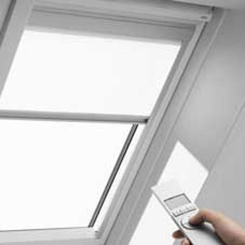 Velux Remote ControlledElectrical Roof Blind RML P10 0710E Electric