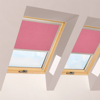 ARF II/07 Fakro Blackout Blind 78cm x 140cm - 232 Red Violet