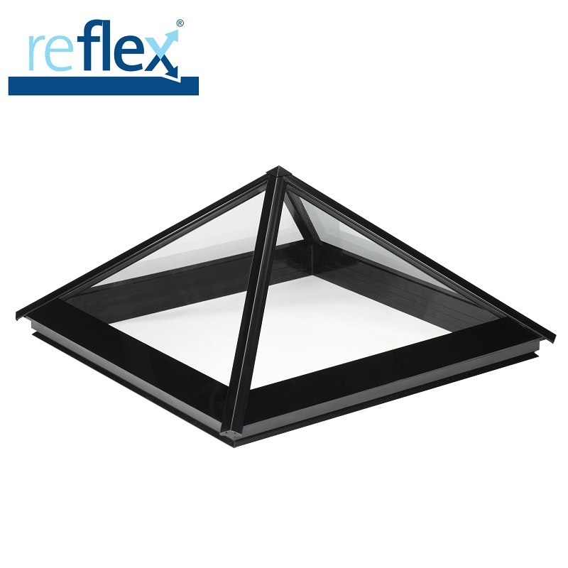 reflex-glass-pyramid-rooflight