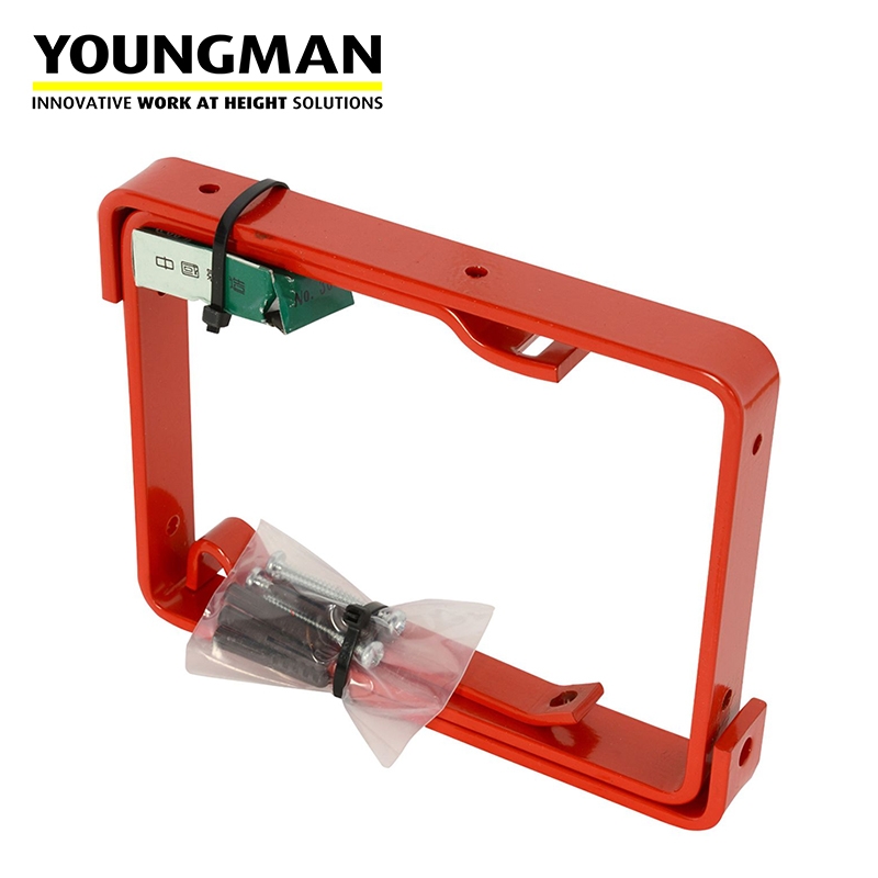 Youngman LadderLok with Padlock, Locking Bar & Fittings for Wall Mount