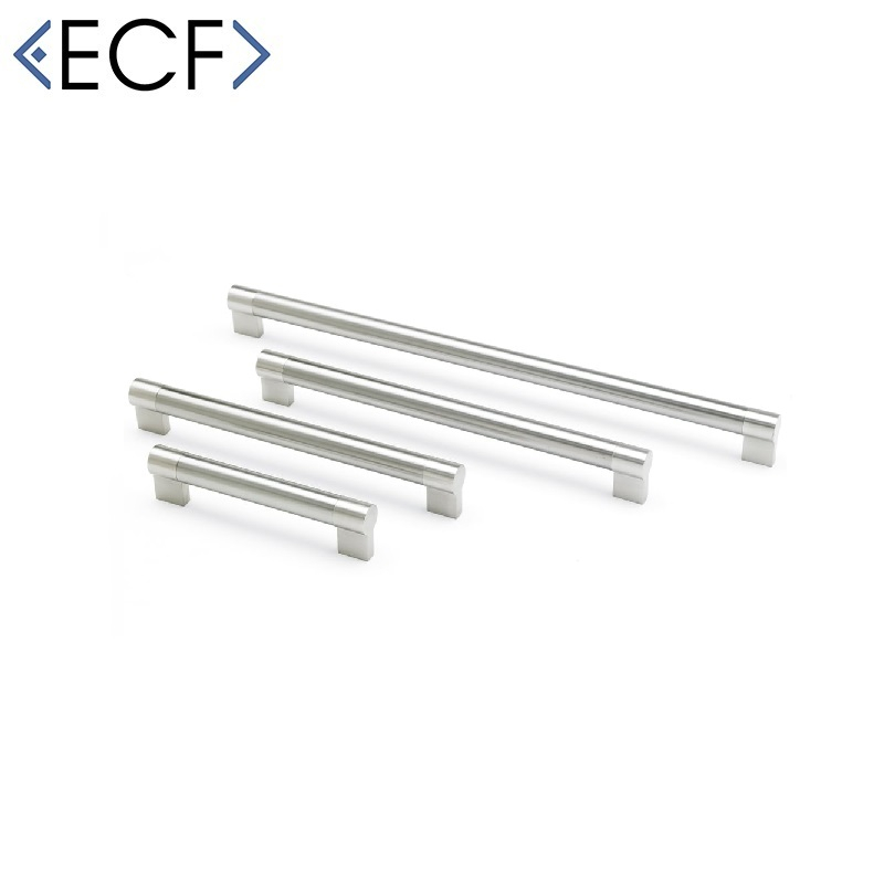 East Coast Keyhole Bar Pull Handle in Brushed Nickel 128mm