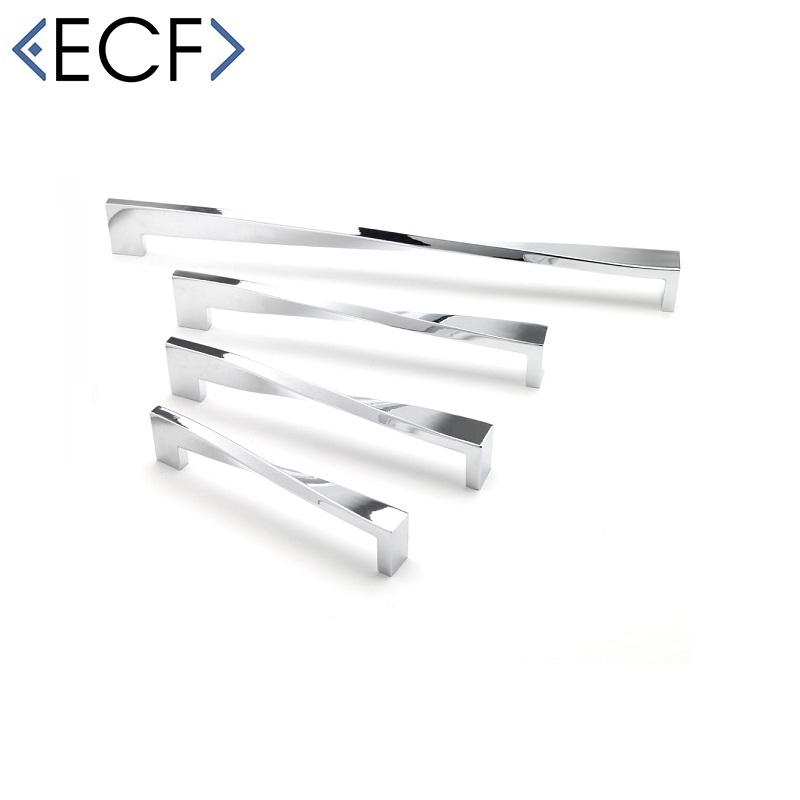 East Coast TWISTED Chrome Cupboard Door Pull Handle (128mm)